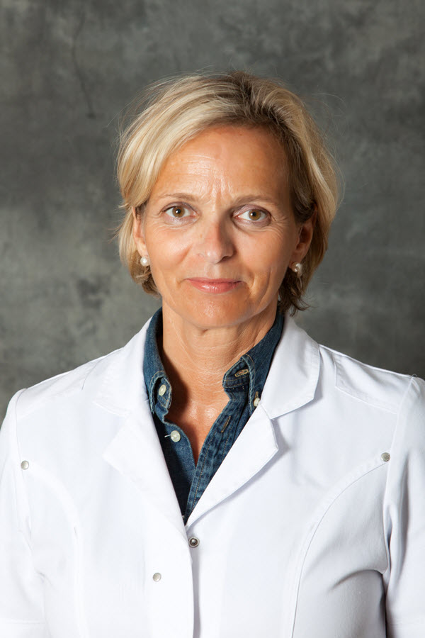 Dr P. Roumans