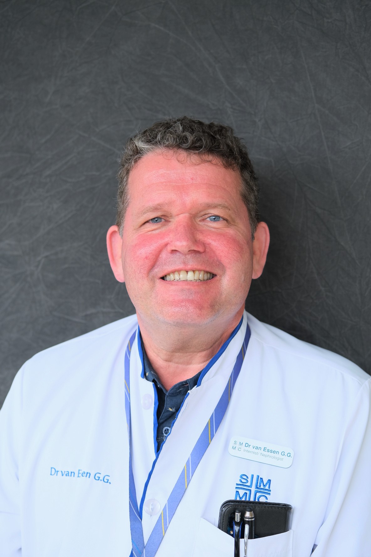 Dr. Gabe van Essen - Internist - Nephrologist