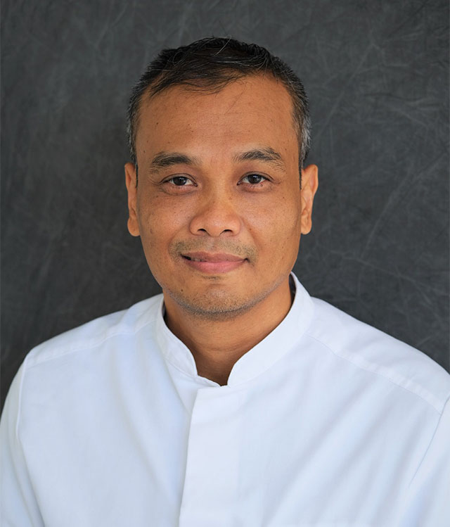 Dr. Evert Kesoemoarso - General Surgeon